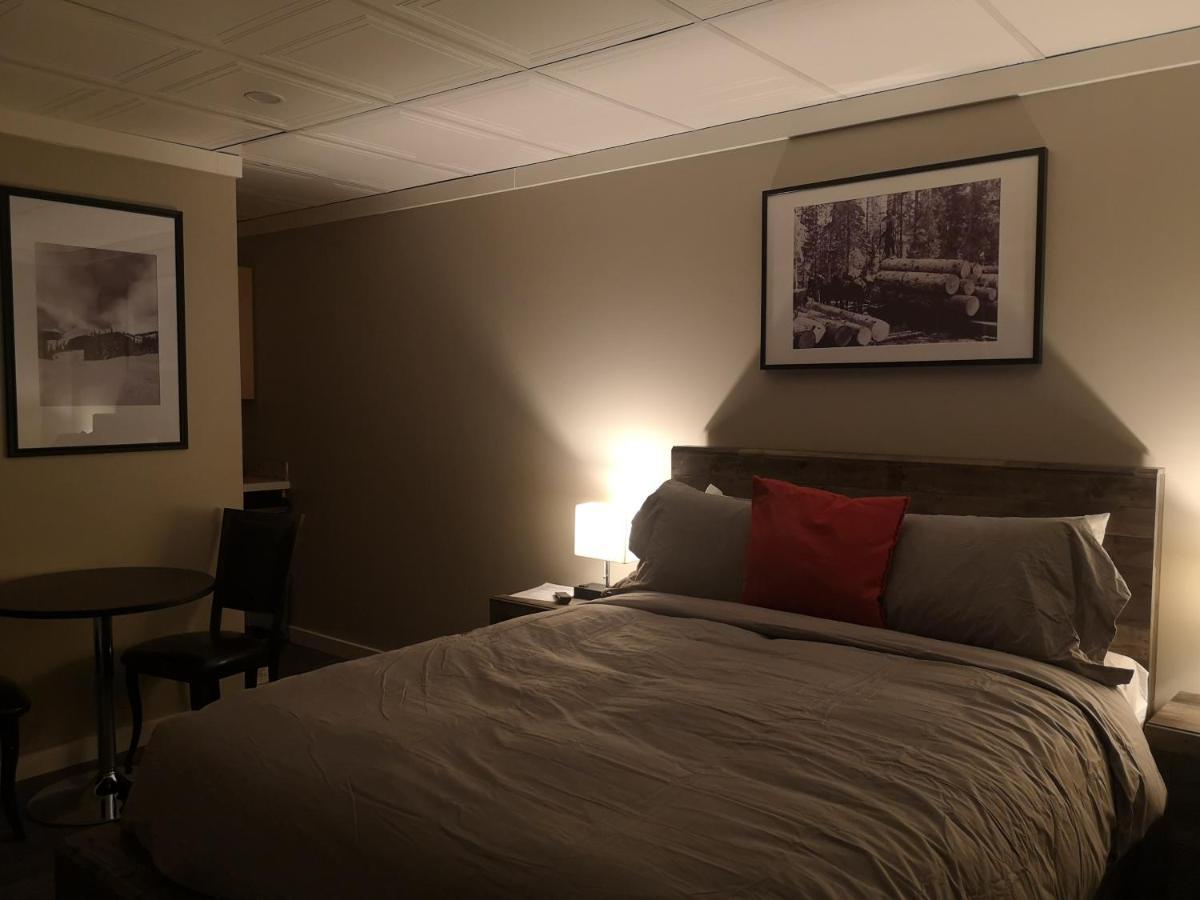 The Cache Hotel And Lodgings 戈尔登 外观 照片